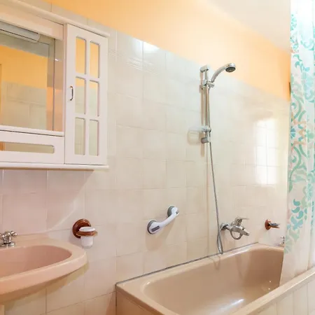Апартаменты Casa Mare E Monti- *